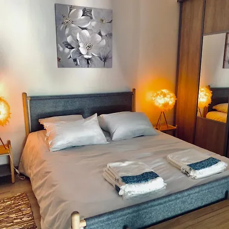 Les Prairies De L'encreme *